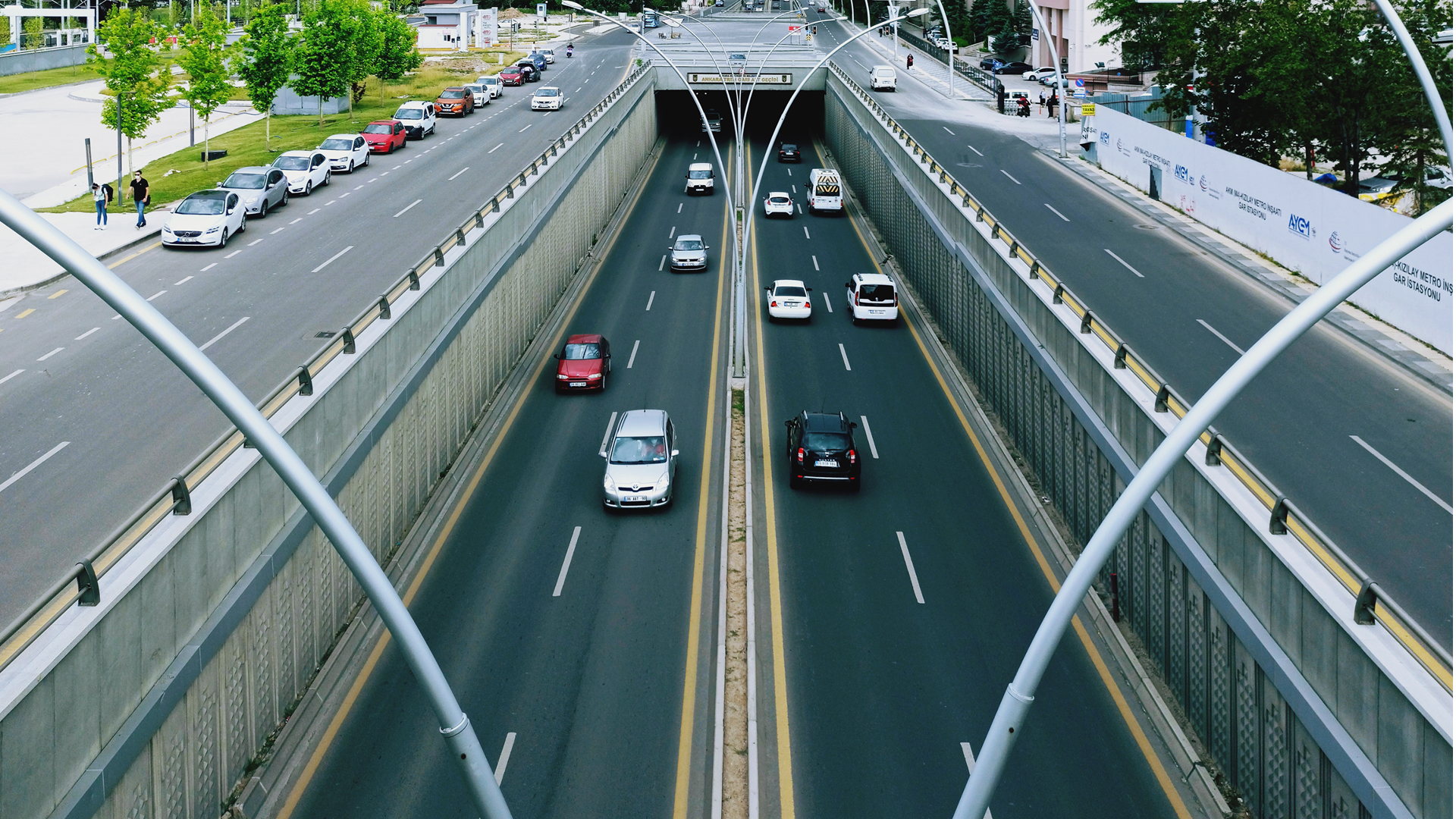 Proteja Sinalizações e Estruturas Urbanas contra Pichações