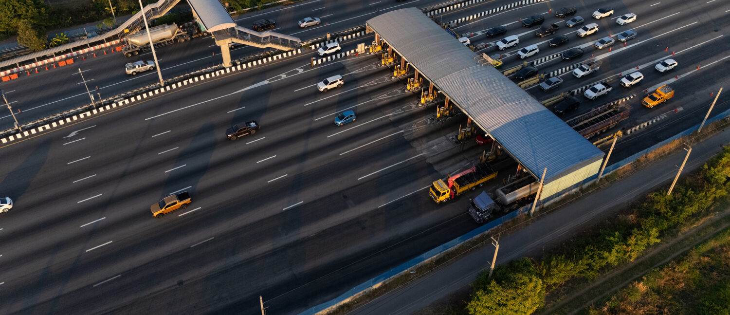 Sinalização em rodovias concessionadas: desempenho e manutenção