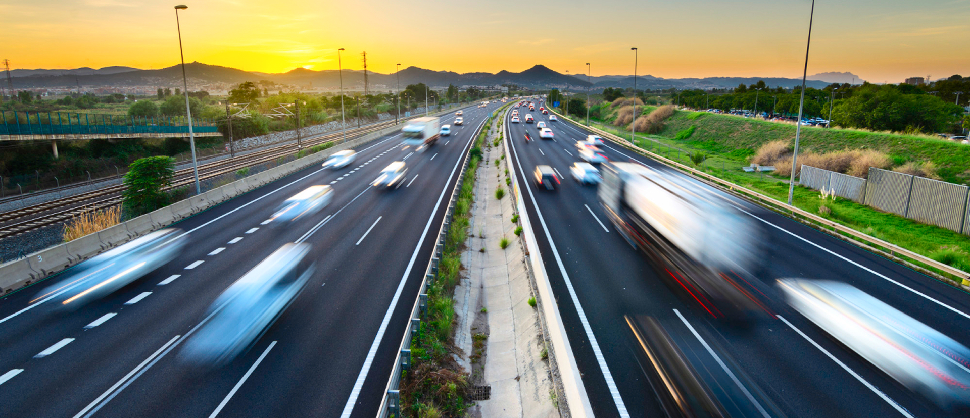 Como escolher a tinta ideal para sinalização viária em rodovias de alto tráfego