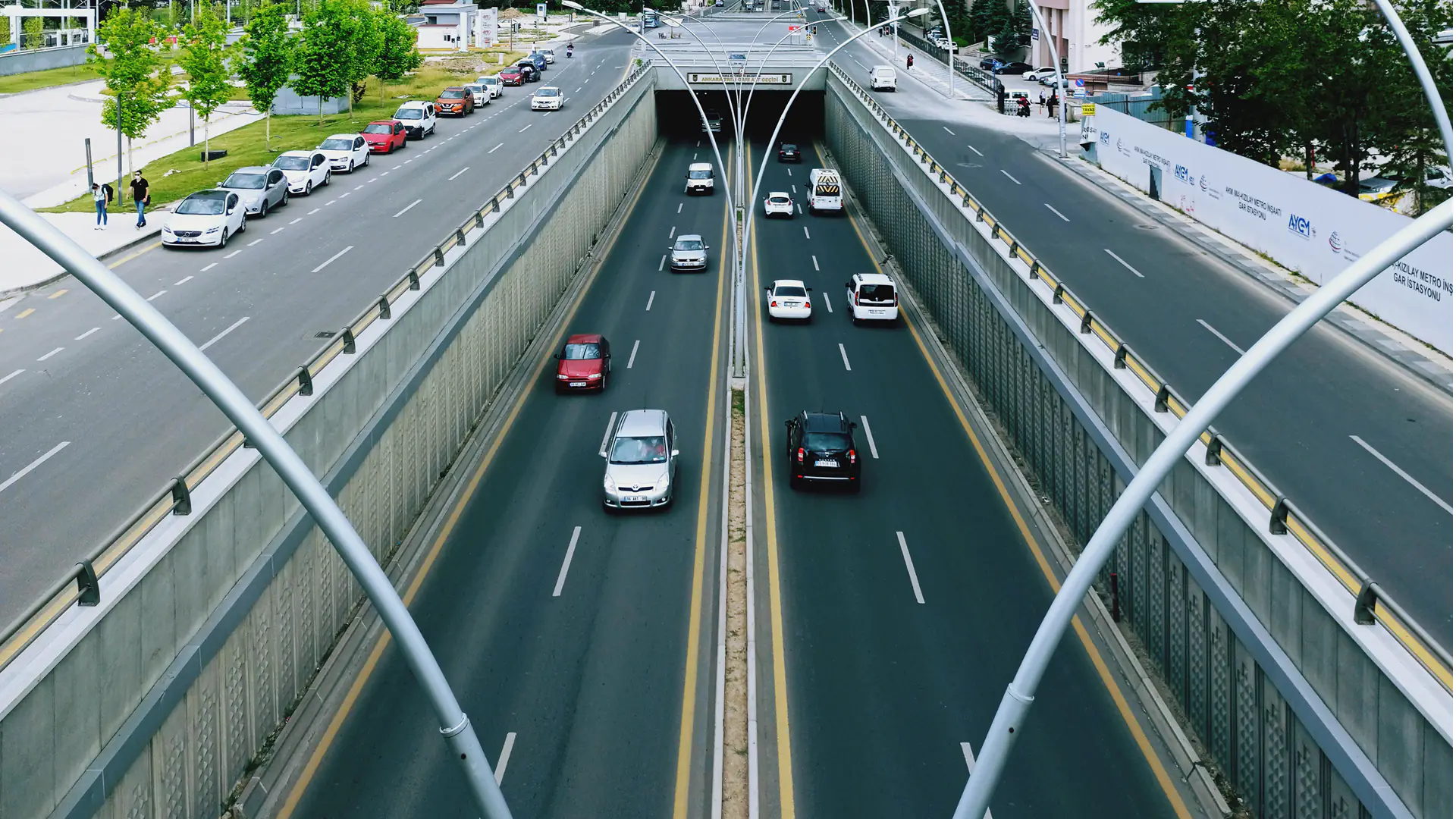 Proteja Sinalizações e Estruturas Urbanas contra Pichações